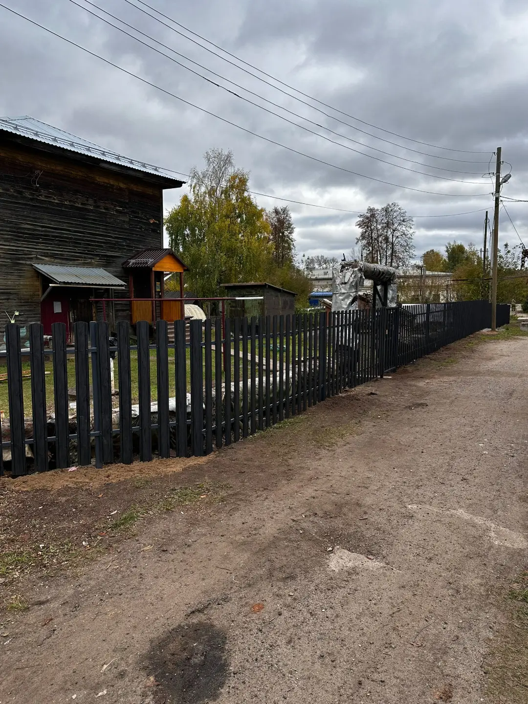 Забор из евроштакетника 63м Черное Дерево 3D Принтек фото 3 в Уфе