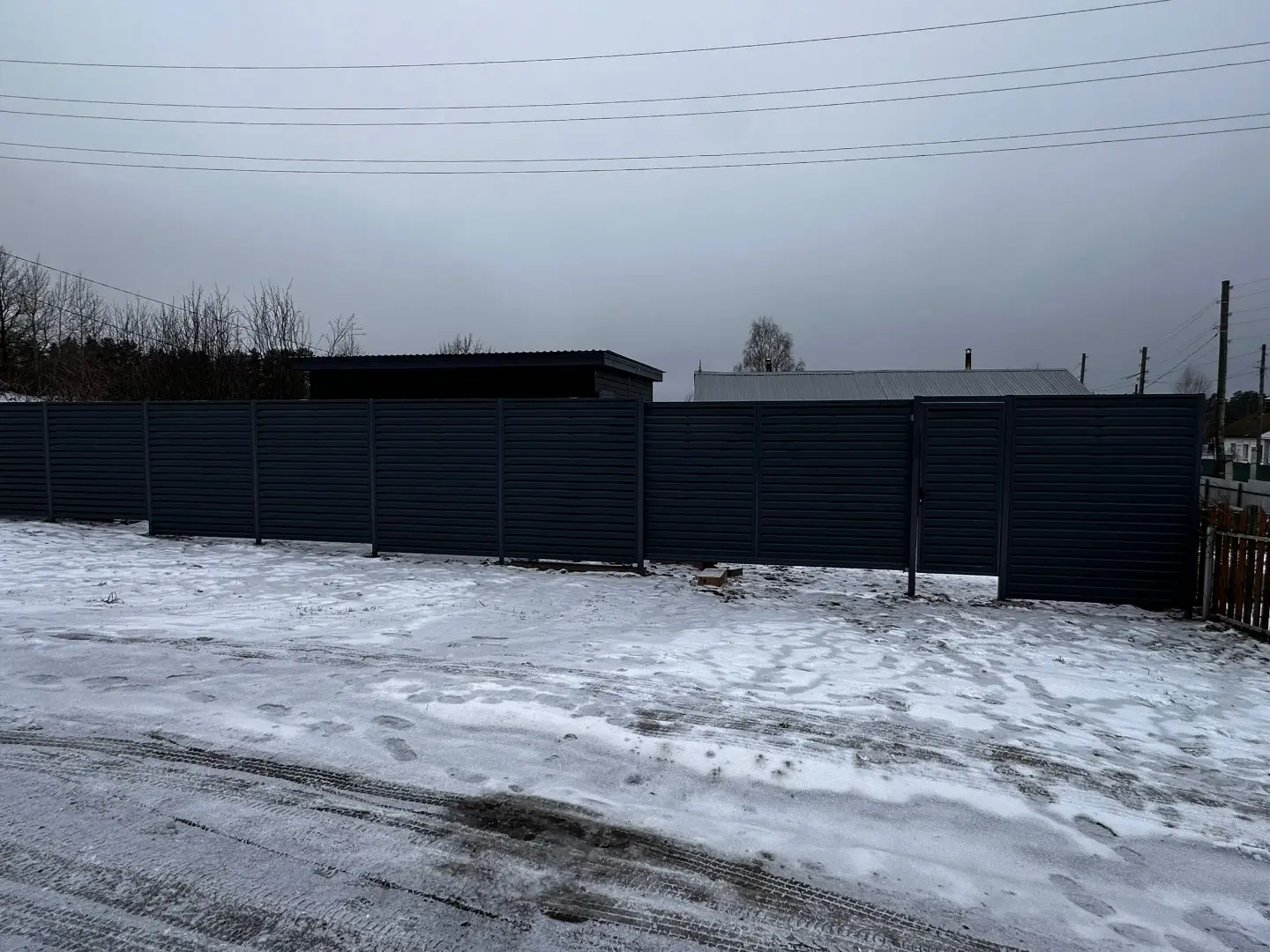 Забор-жалюзи из ламелей Хай-Тек 20м RAL7024/7024 Серый Графит двусторонний МАТТЕ фото 1 в Уфе